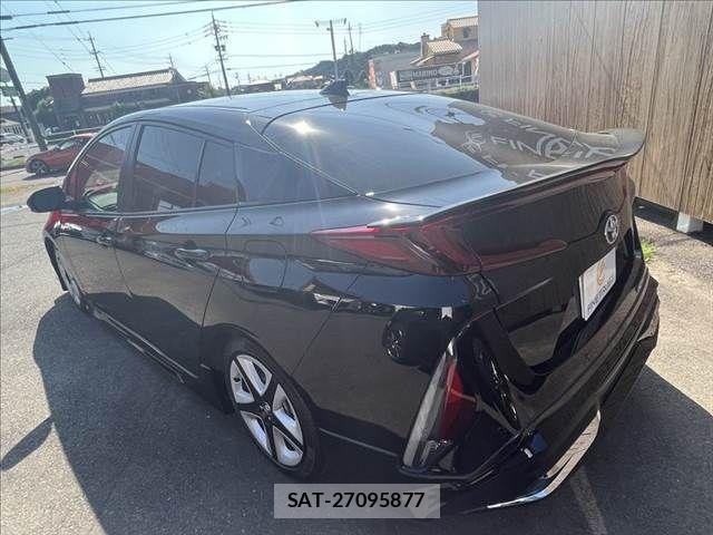 Toyota PRIUS PHV 2020-09 8209705-18