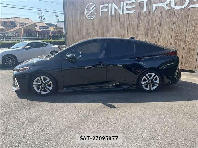 Toyota PRIUS PHV 2020-09 8209705-19