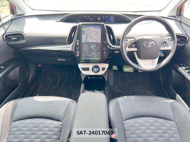 Toyota PRIUS PHV 2017-03 8209707-1
