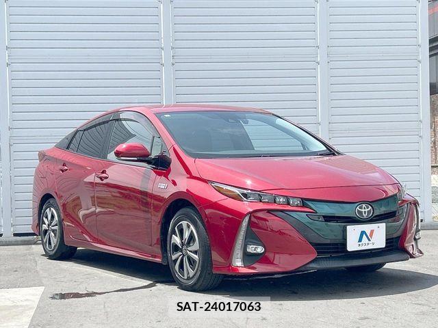 Toyota PRIUS PHV 2017-03 8209707-19