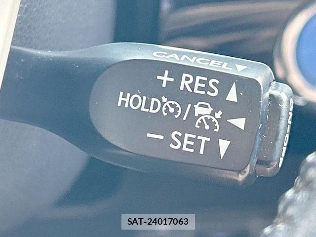 Toyota PRIUS PHV 2017-03 8209707-5