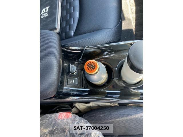 Toyota PRIUS PHV 2018-08 8231401-19