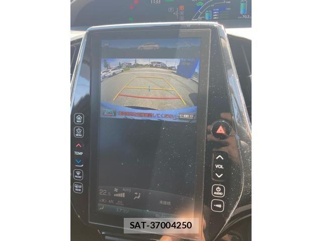 Toyota PRIUS PHV 2018-08 8231401-26