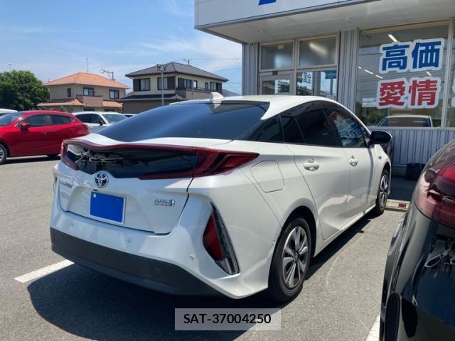 Toyota PRIUS PHV 2018-08 8231401-2