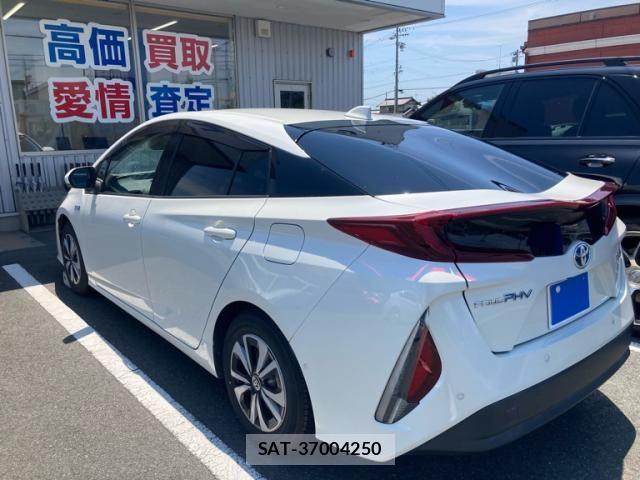 Toyota PRIUS PHV 2018-08 8231401-3