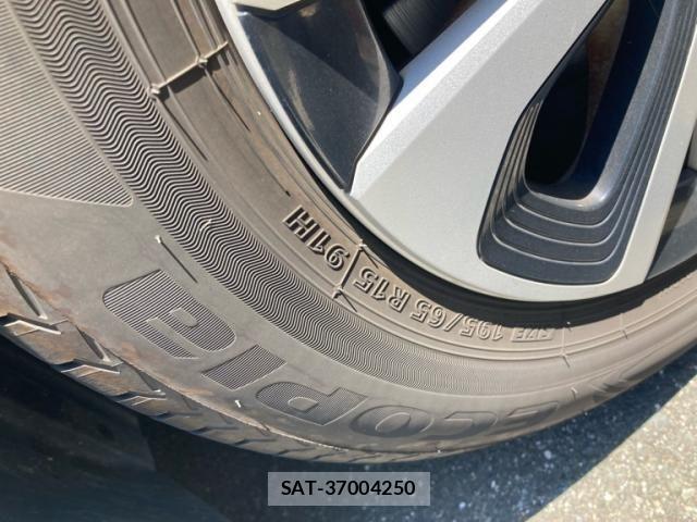 Toyota PRIUS PHV 2018-08 8231401-6