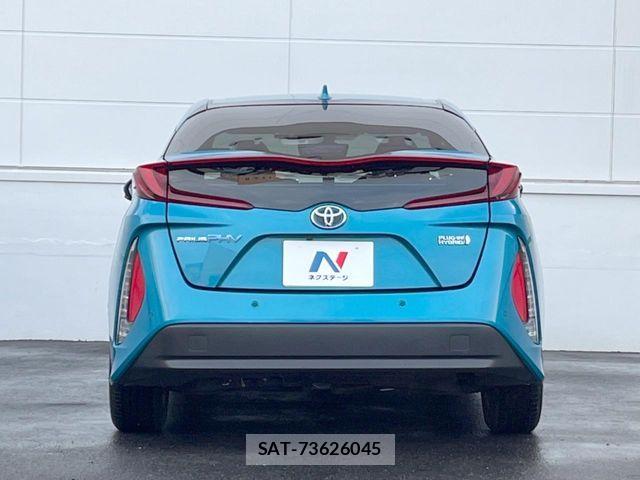 Toyota PRIUS PHV 2018-11 8231402-14