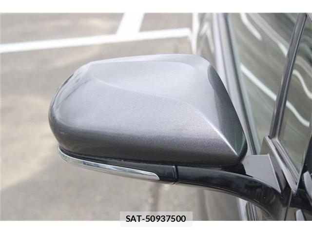 Toyota PRIUS PHV 2017-05 8246424-11