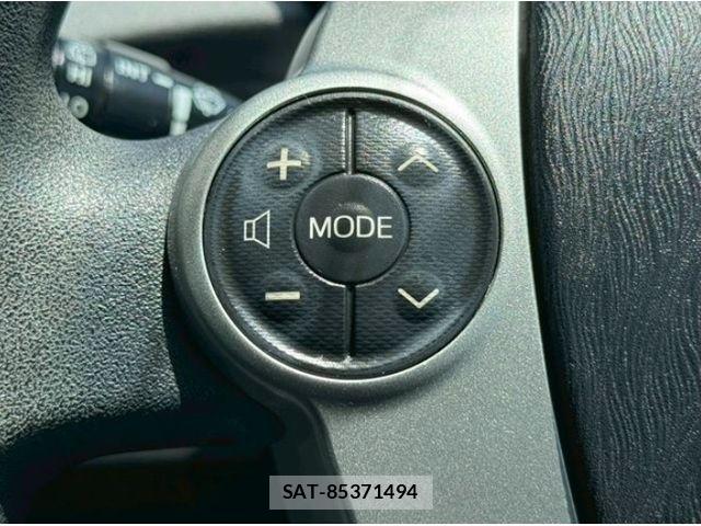 Toyota PRIUS PHV 2012-06 8246425-21