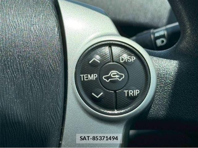 Toyota PRIUS PHV 2012-06 8246425-22