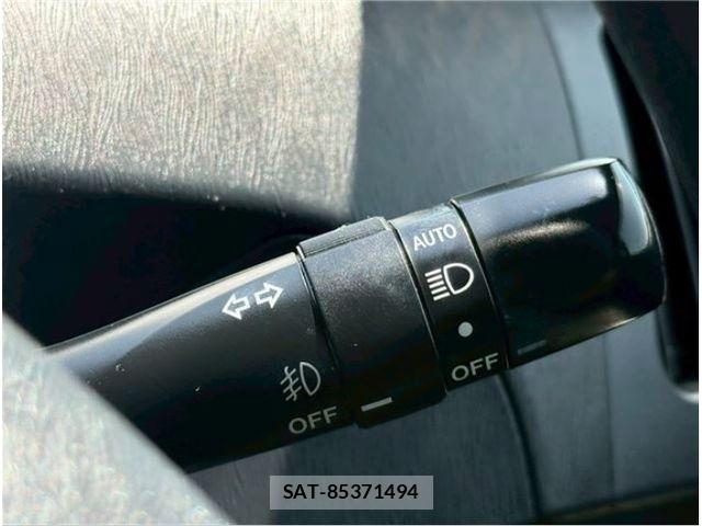 Toyota PRIUS PHV 2012-06 8246425-24