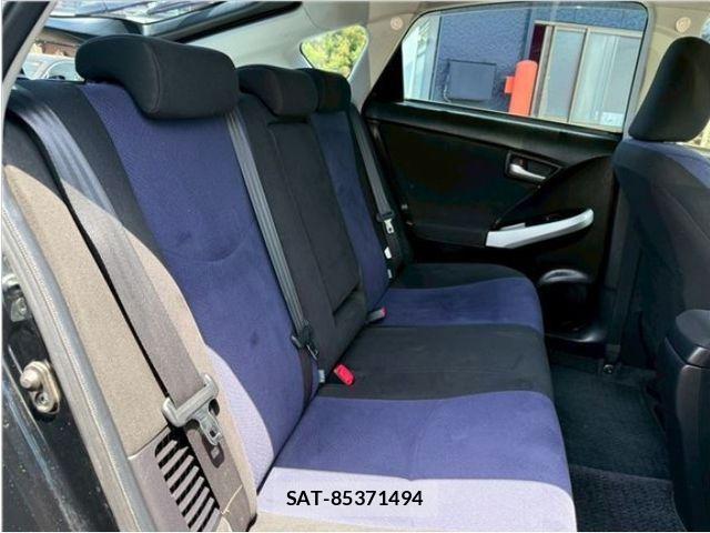 Toyota PRIUS PHV 2012-06 8246425-7
