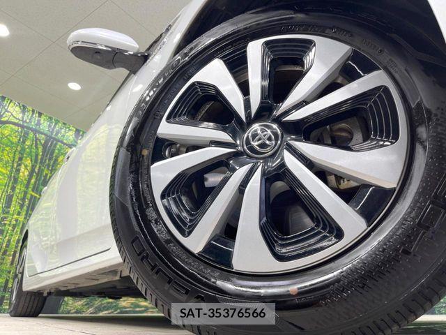 Toyota PRIUS PHV 2022-02 8246423-12