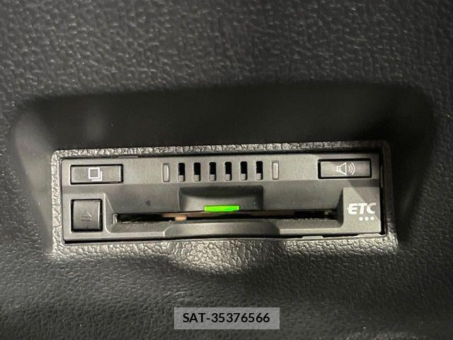 Toyota PRIUS PHV 2022-02 8246423-5