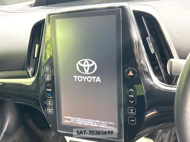 Toyota PRIUS PHV 2017-05 8316597-1