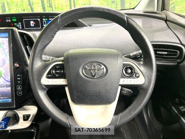 Toyota PRIUS PHV 2017-05 8316597-7