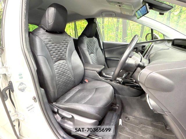 Toyota PRIUS PHV 2017-05 8316597-8