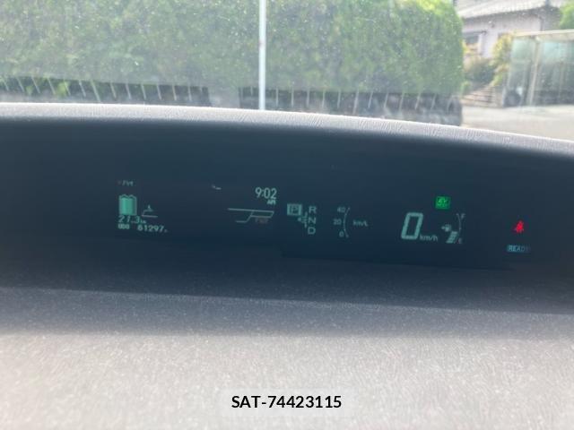 Toyota PRIUS PHV 2012-02 8316599-14