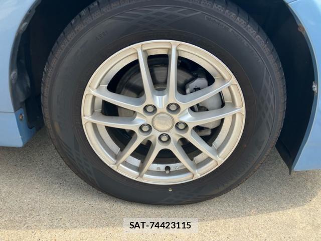Toyota PRIUS PHV 2012-02 8316599-2