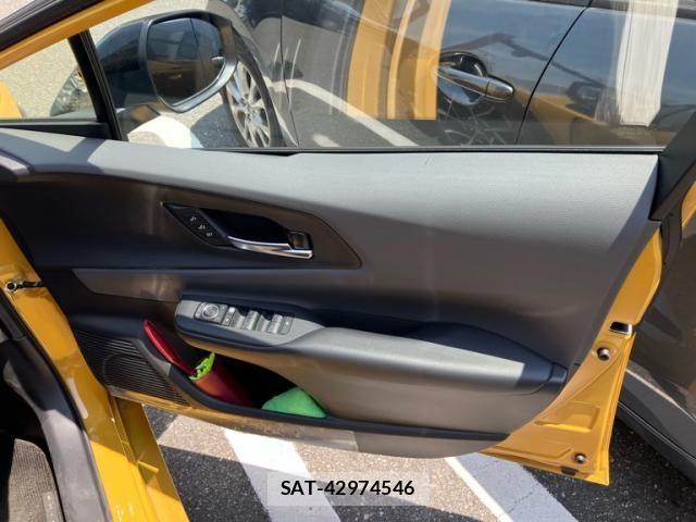 Toyota PRIUS PHV 2023-09 8316596-12