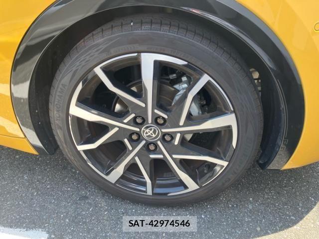 Toyota PRIUS PHV 2023-09 8316596-25