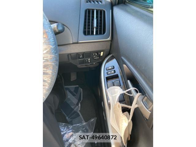 Toyota PRIUS PHV 2014-10 8316598-14