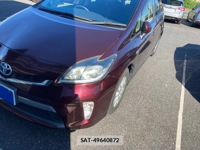Toyota PRIUS PHV 2014-10 8316598-2