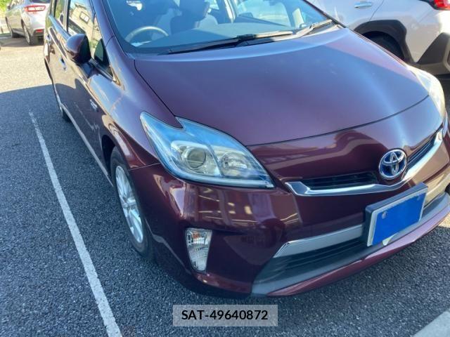 Toyota PRIUS PHV 2014-10 8316598-3
