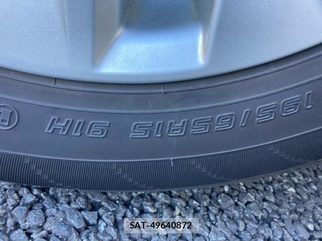 Toyota PRIUS PHV 2014-10 8316598-8