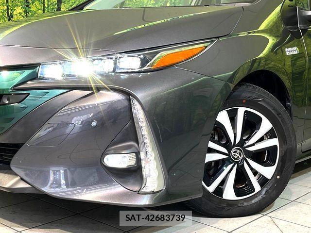 Toyota PRIUS PHV 2019-06 8316595-11