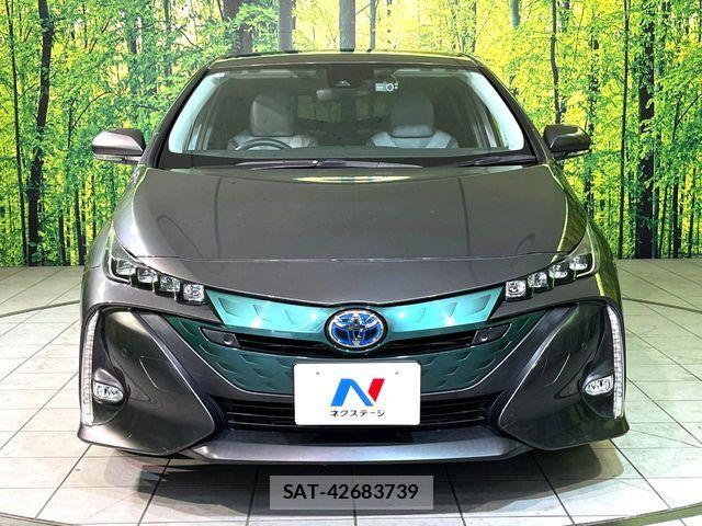 Toyota PRIUS PHV 2019-06 8316595-13