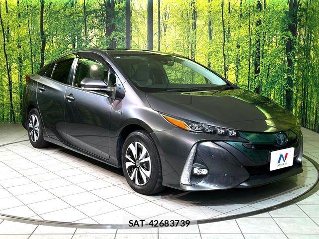 Toyota PRIUS PHV 2019-06 8316595-15