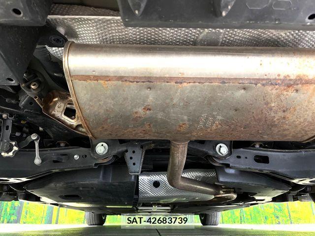 Toyota PRIUS PHV 2019-06 8316595-18