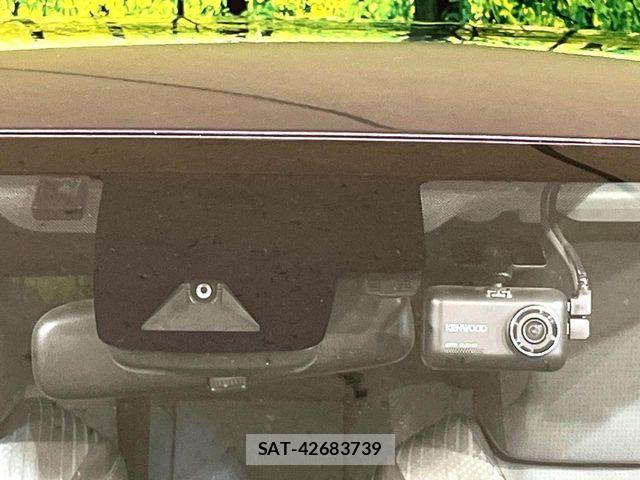 Toyota PRIUS PHV 2019-06 8316595-2