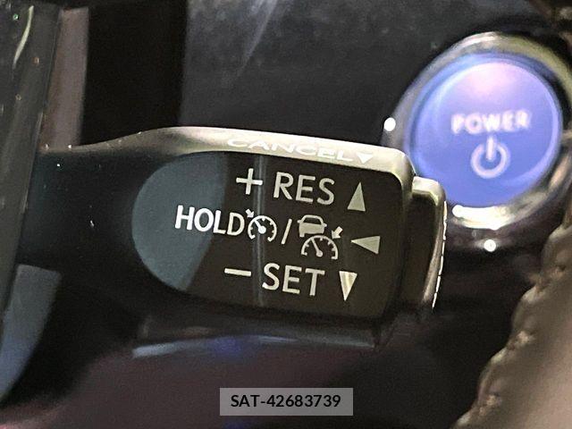 Toyota PRIUS PHV 2019-06 8316595-6