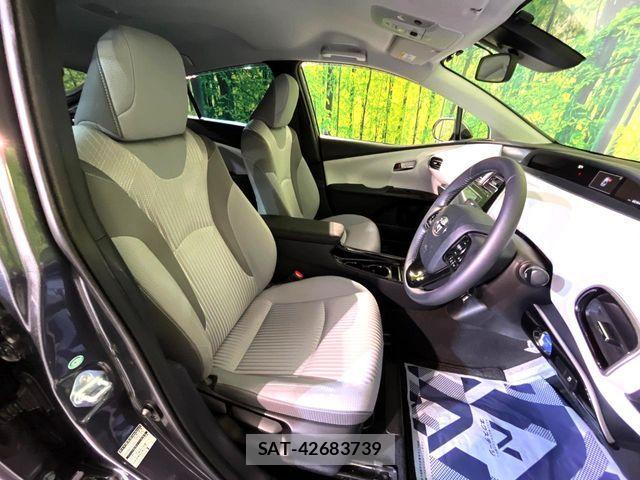 Toyota PRIUS PHV 2019-06 8316595-7