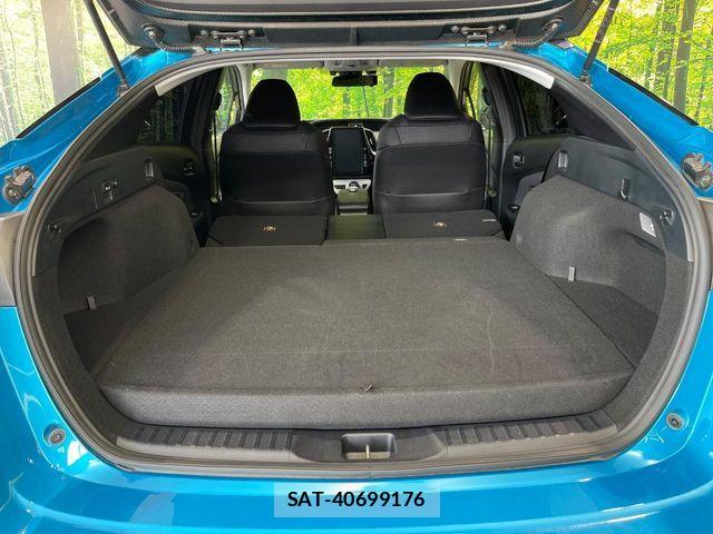 Toyota PRIUS PHV 2017-02 8337522-9