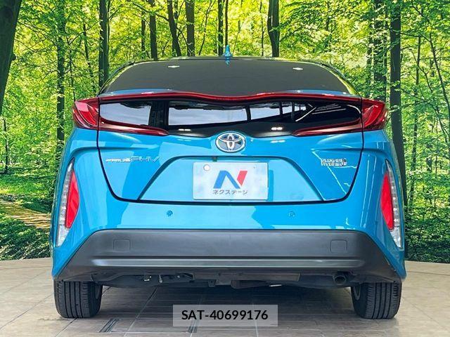 Toyota PRIUS PHV 2017-02 8337522-14