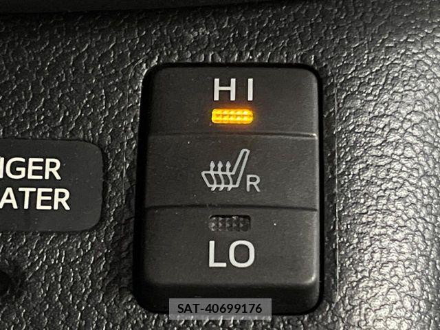 Toyota PRIUS PHV 2017-02 8337522-5