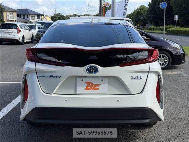 Toyota PRIUS PHV 2020-05 8337520-22