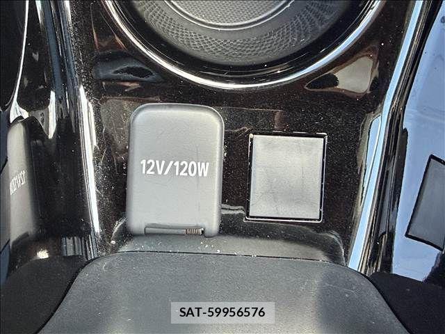 Toyota PRIUS PHV 2020-05 8337520-27