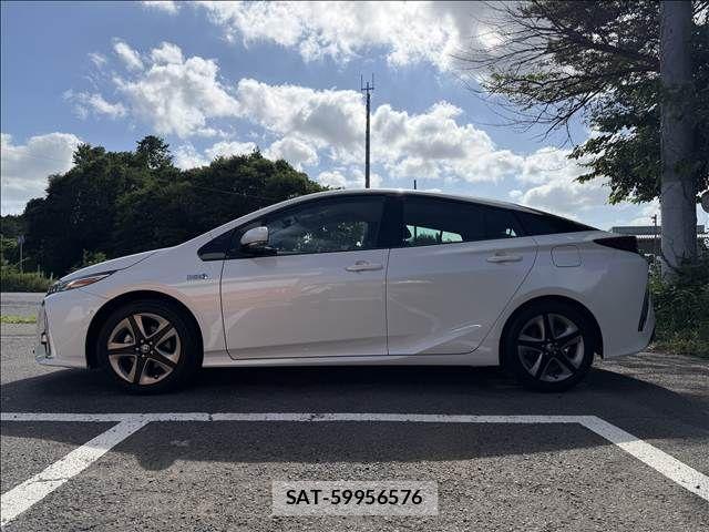 Toyota PRIUS PHV 2020-05 8337520-5