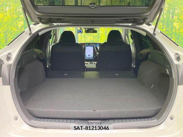 Toyota PRIUS PHV 2017-09 8337521-9