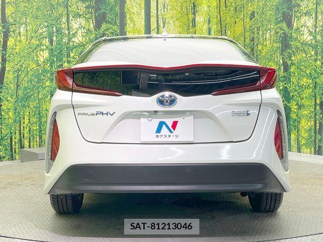 Toyota PRIUS PHV 2017-09 8337521-14