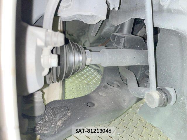 Toyota PRIUS PHV 2017-09 8337521-19