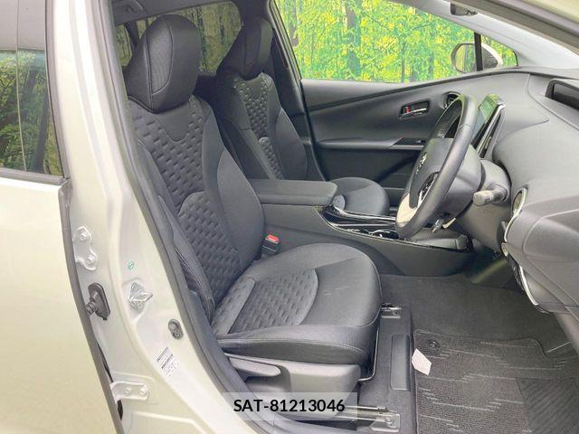 Toyota PRIUS PHV 2017-09 8337521-7