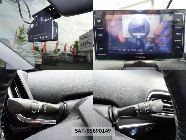 Toyota PRIUS PHV 2018-01 8337523-27