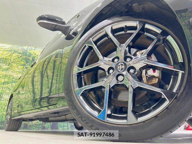 Toyota PRIUS PHV 2022-05 8337519-12