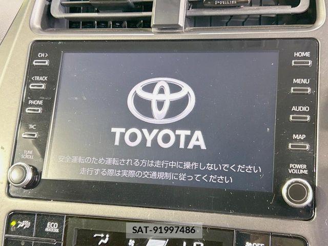 Toyota PRIUS PHV 2022-05 8337519-2