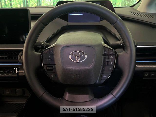 Toyota PRIUS PHV 2023-05 8337517-11